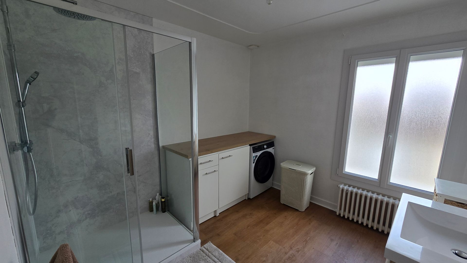 Une salle de bains rénovée