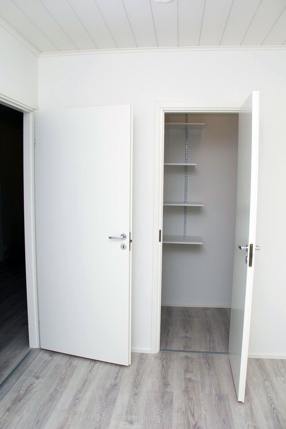 Makuuhuoneen vaatehuone