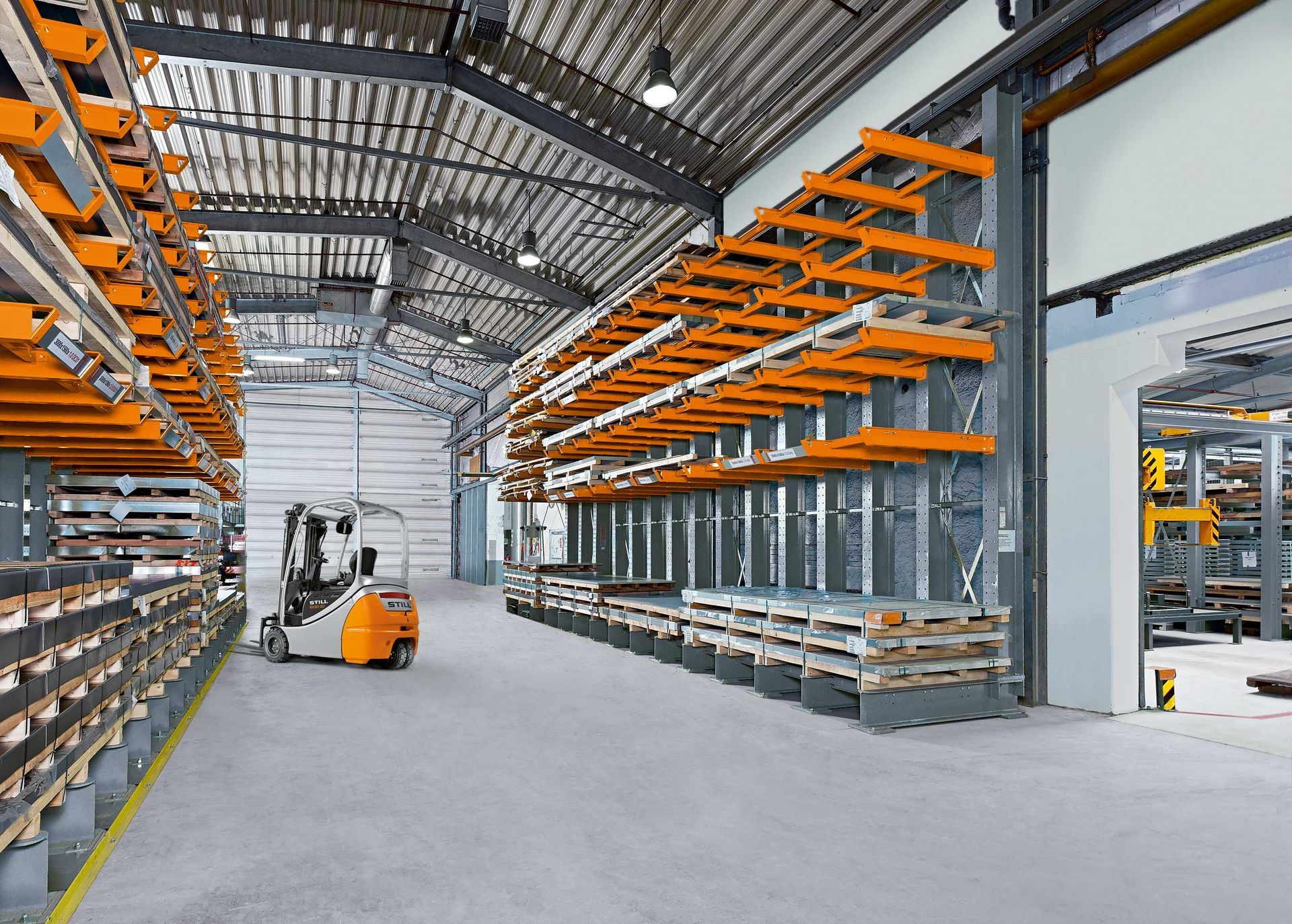 Cantilever impilaggio oggetti ingombranti - Scaffaltecnica SAGL