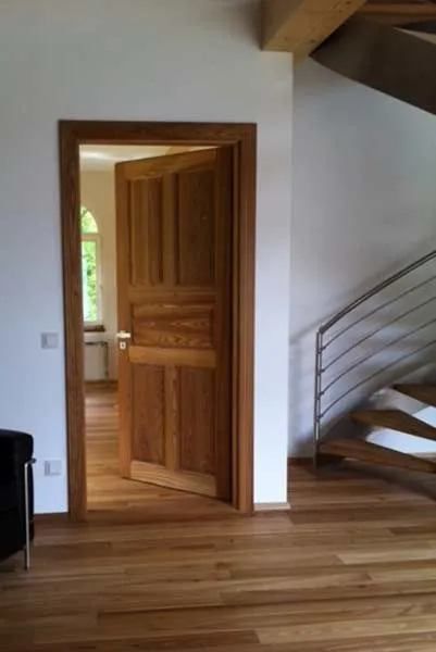 Holztür, Foto der Olbertz Christoph Tischlerei