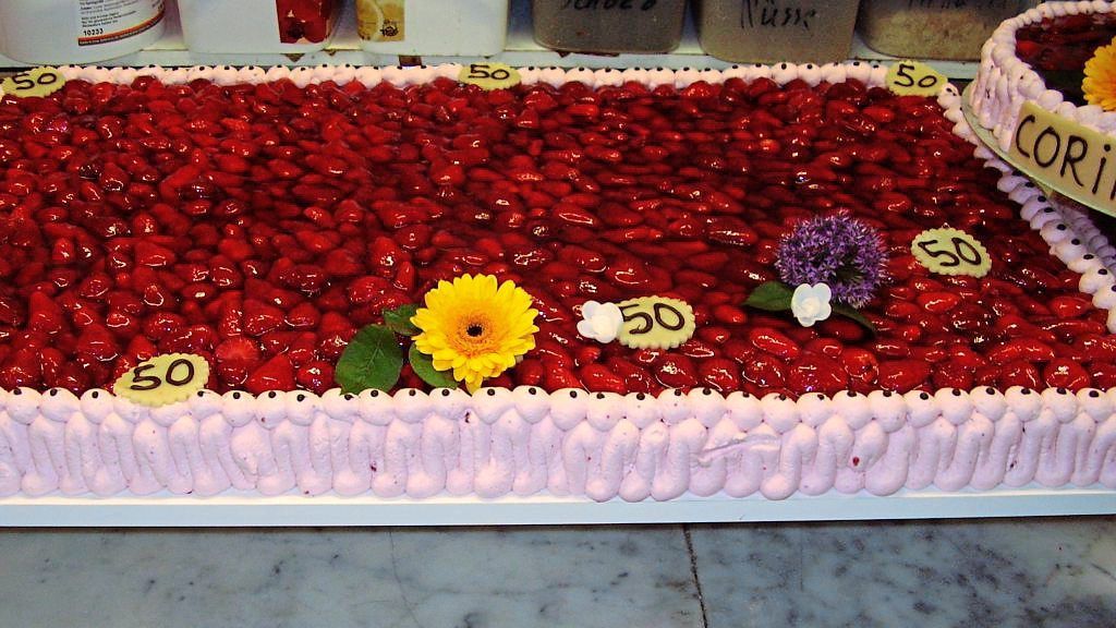 Erdbeertorte zum fünfzigsten Geburtstag