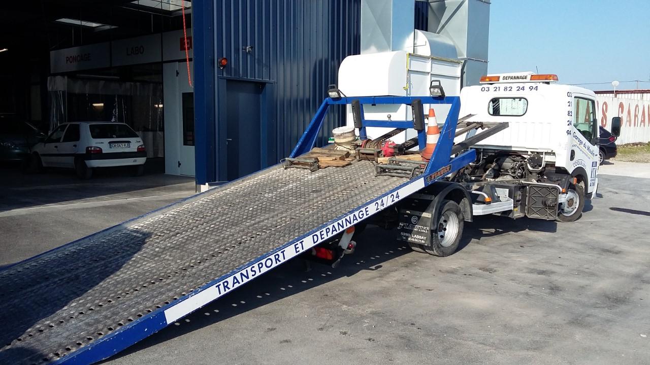 Remorque de transport de véhicules en panne