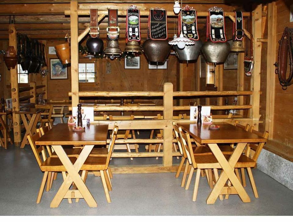 restaurant extérieur sous la neige