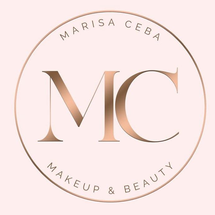 Logotipo en oro rosa: iniciales