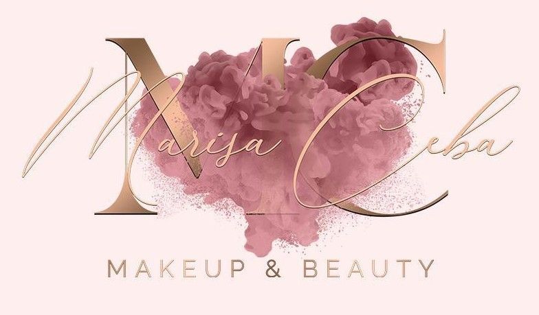 Logotipo de &ldquo;Marisa Ceba&rdquo; con el texto &ldquo;Maquillaje & Belleza&rdquo;, en fuente dorada sobre fondo rosa.
