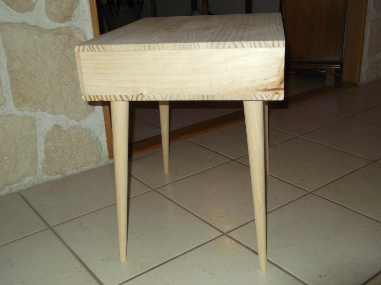 Coffret bouteilles transformé en table