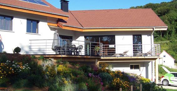 Création terrasse et toiture charpente