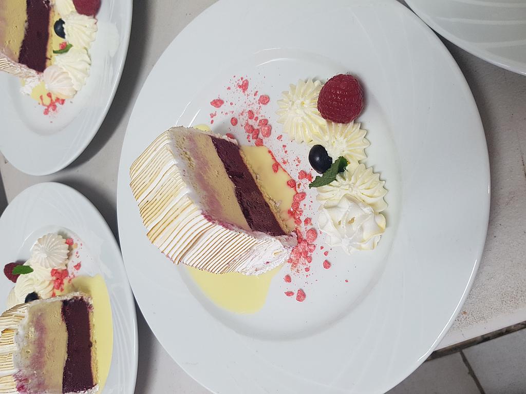 Dessert aux fruits rouges