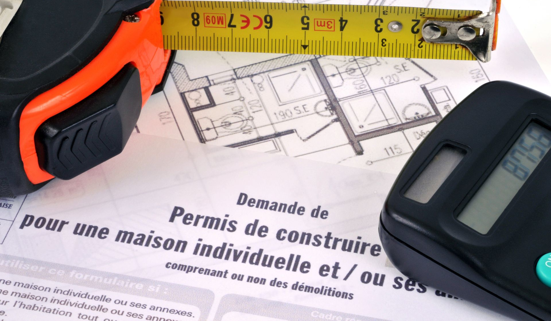 Une demande de permis de construire.