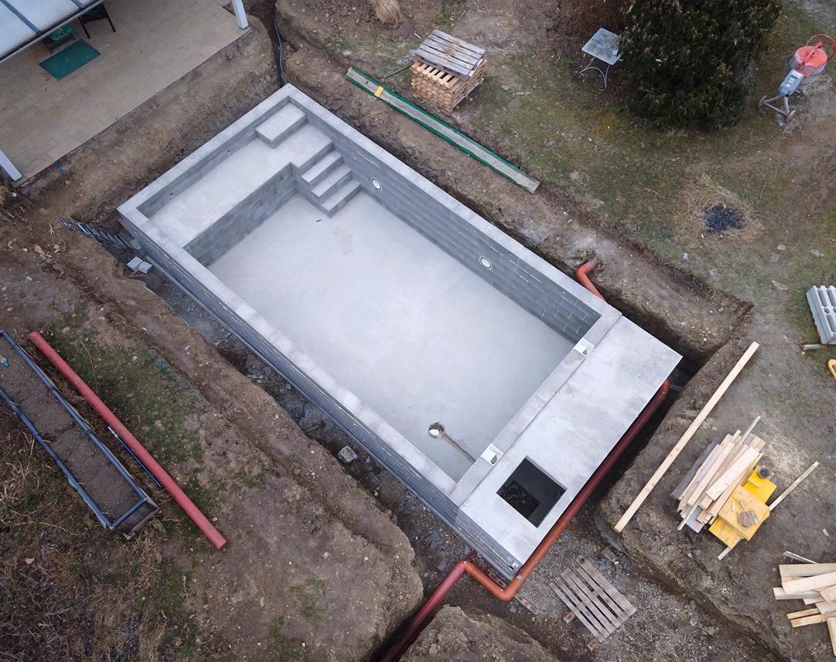 Fondations d'une piscine