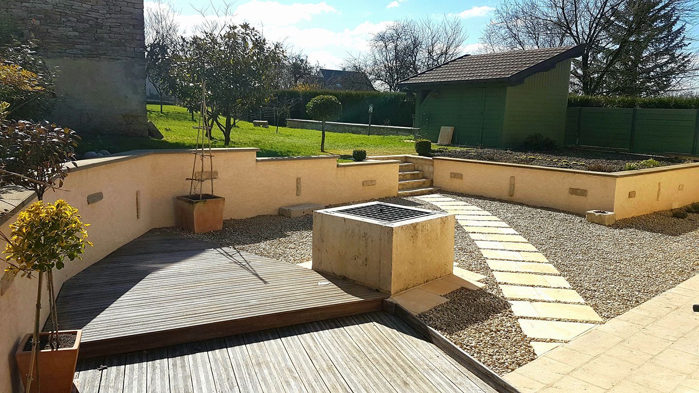 Cour intérieure et puits