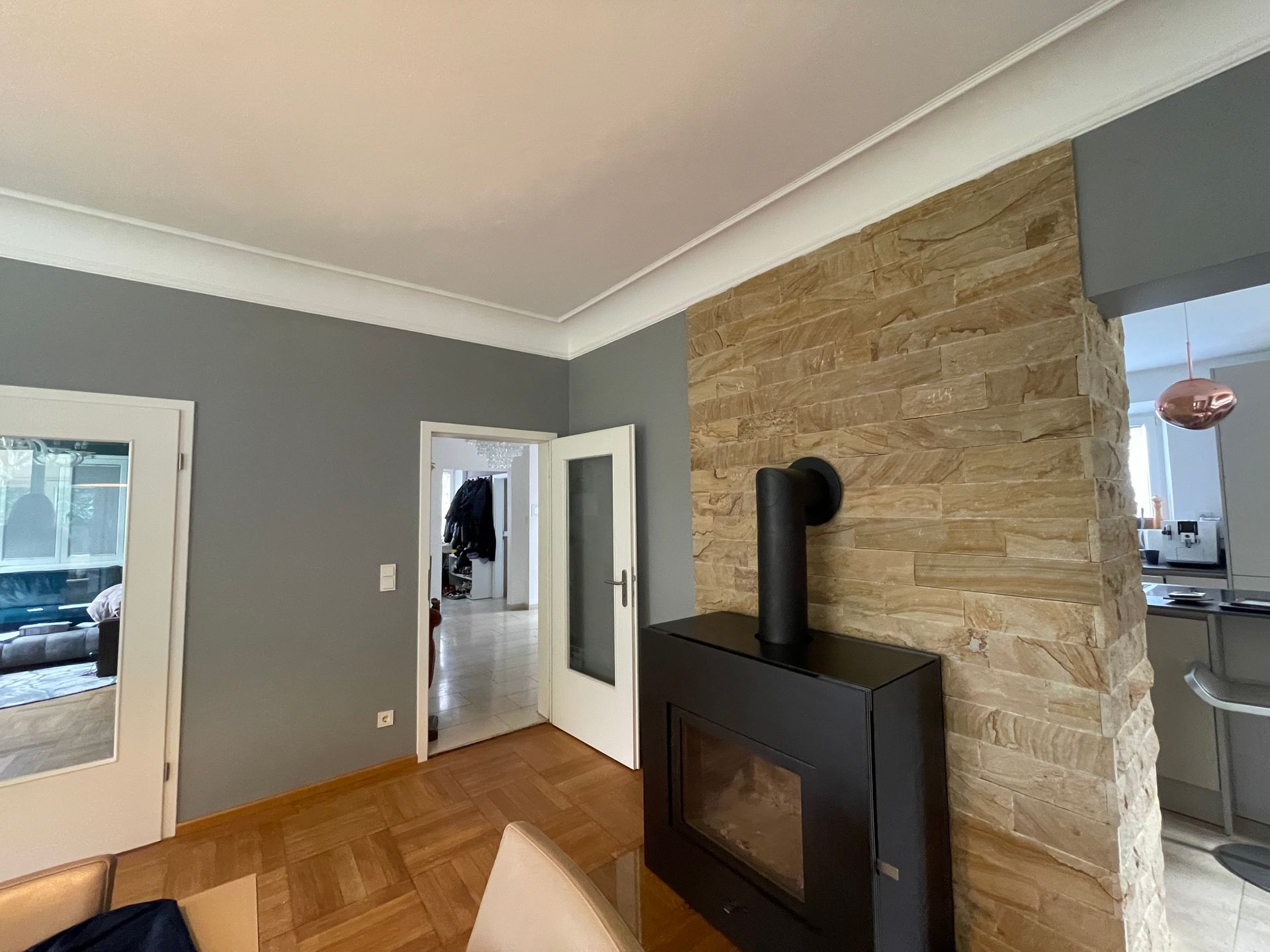 Grauer Innenanstrich