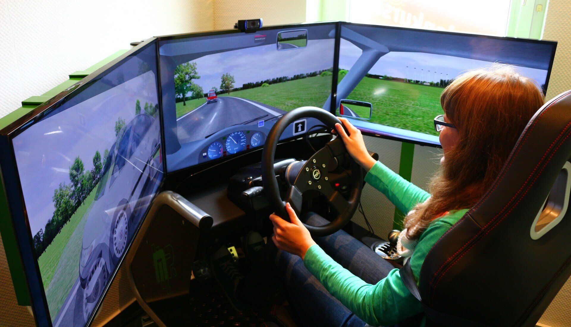 Person fährt ein Auto