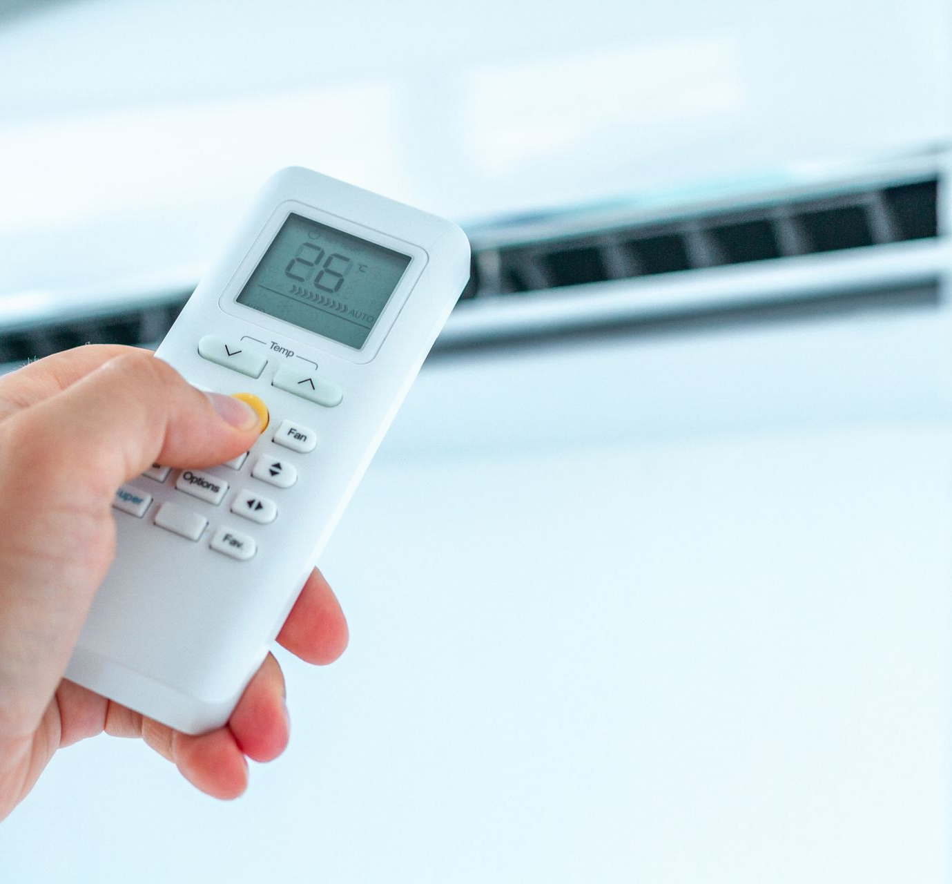 Une télécommande de climatiseur