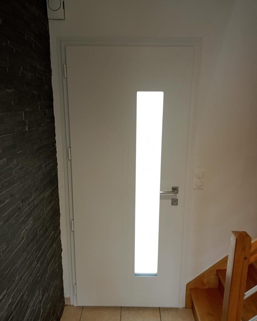 Porte d'entrée avec vitrage dépoli