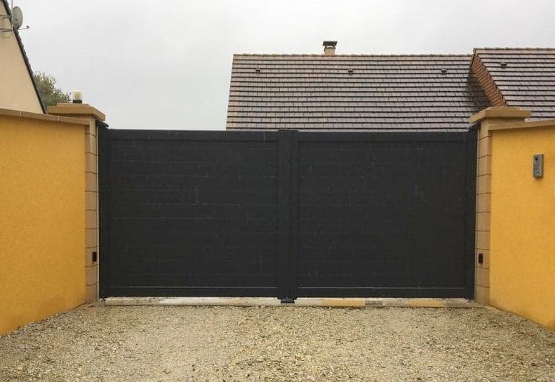 Portail modèle Casanova à Brisone-les-Sables