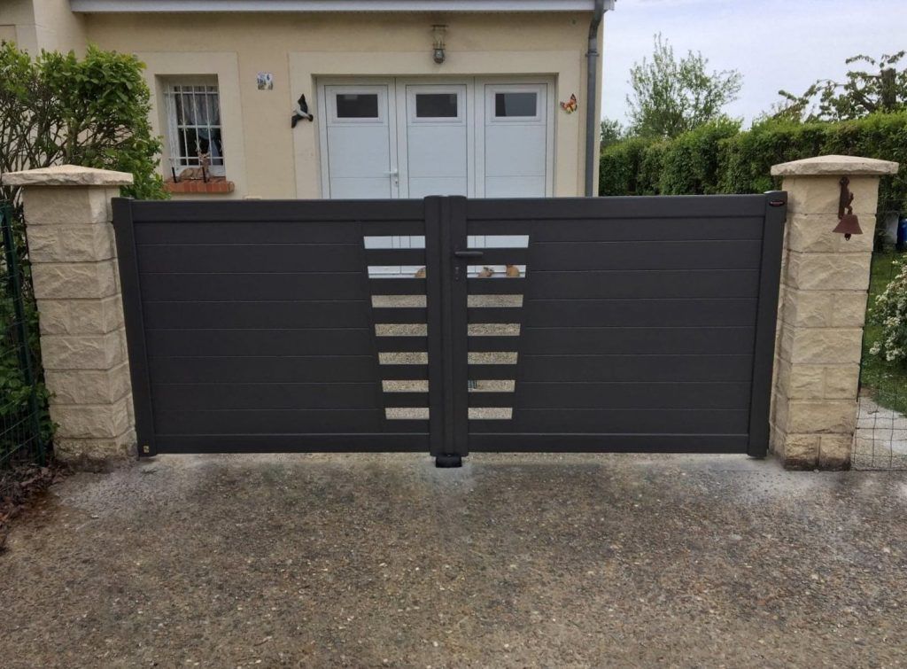 Portail Catalan uni anthracite au Mans