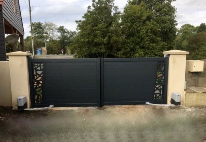 Portail battant ajouré modèle Catalon