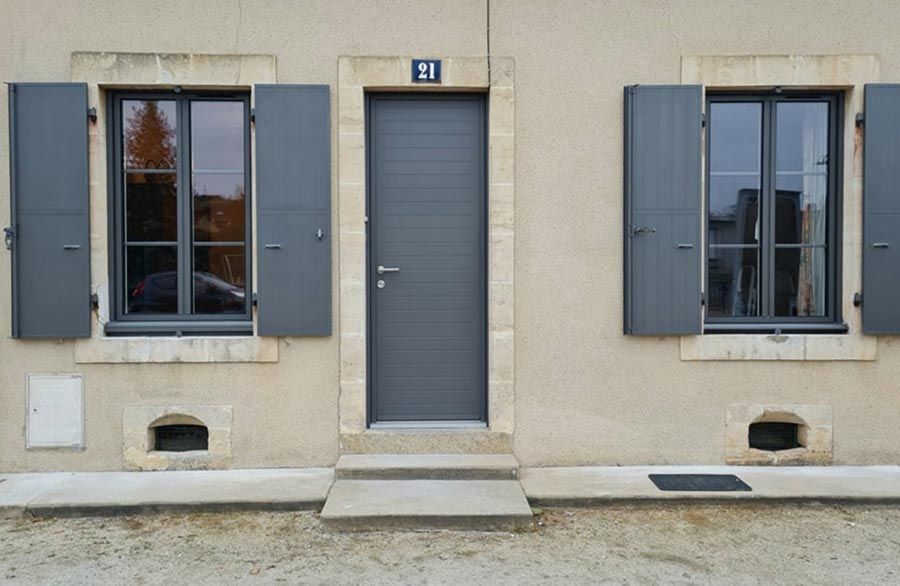 Menuiseries K•Line coordonnées : fenêtres, volets, porte