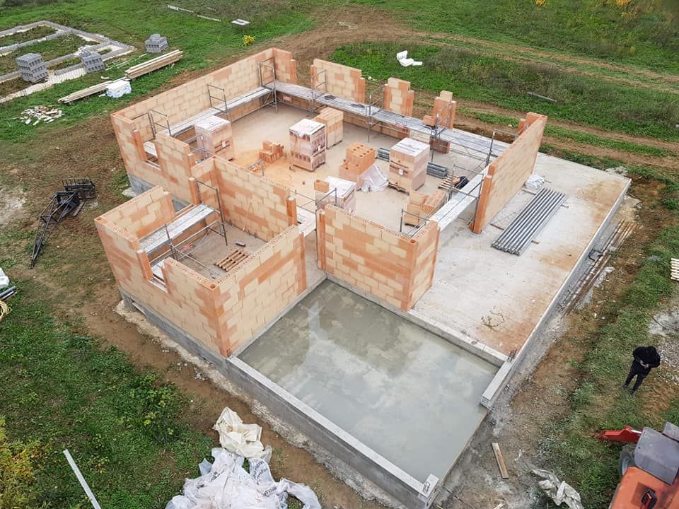 Vers la page Gros œuvre.