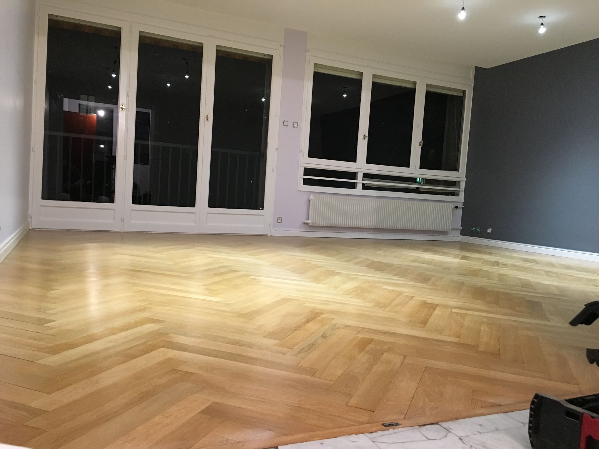 Vitrification de parquet en point de Hongrie