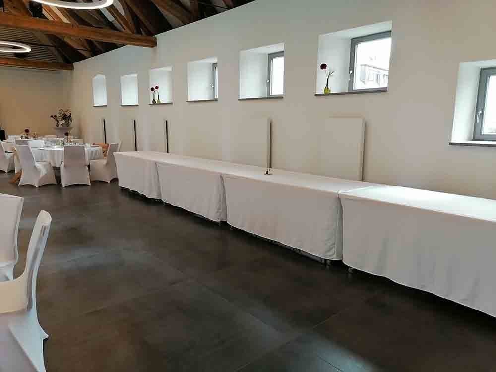 Bankett-Tisch-Hussebodenlang