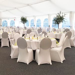 Getränke Center Wagner GmbH, Wiesentheid, Prichsenstadt, Partyausstattungen, Ausschank, Beleuchtung, Lichtanlagen, Zeltboden, Schankanlagen, Kühlung, Heizung, Stuhlhusse, Tische, Stühle, Toilettenwagen, Gläser, exklusives Partyzubehör, Festservice, Stuhl klappbar, Chromstuhl, Banketstühle, Stapelstuhl blau, Barhocker, Hocker, Bänke, Banketttisch lang rund, Garnituren, Klappmöbel, Bistrostehtisch, Tischdecke, Bankauflage, Damastservietten, Sitzkissen, Loungemöbel