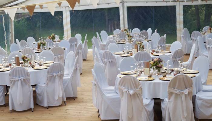 Zeltverleih, Großzelte, Eventzelte, Pagoden, Partyzelte, private, Firmenfeiern, Hochzeitszelte, Sternenzelte, Kleinzelte, Partyausstattungen, Ausschank, Beleuchtung, Lichtanlagen, Zeltboden, Schankanlagen, Kühlung, Heizung, Hussen, Tische, Stühle, Toilettenwagen, Gläser, exklusives Partyzubehör, Festservice, Region Mainfranken, Würzburg, Schweinfurt, Unterfranken, Metropolregion Nürnberg Fürth Erlangen, Getränke Center Wagner GmbH, Getränkemarkt, Wiesentheid, Prichsenstadt, Mainstockheim, Schwarzach am Main, Tankstelle Geiselwind, Getränkemärkte, Frei-Haus, Heimdienstplan, freihaus Heimlieferservice, Veranstaltungslieferungen, Service, Getränkeangebot, Getränkeauswahl, Privatbrauereien, Getränkehandel, Veranstaltungen, Gin, Whisky Tasting