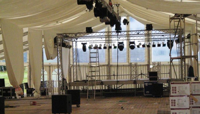 Zeltverleih, Ansprechpartnerinnen für Planung, Terminierung, Abbau, Aufbauhilfe, Bestuhlungspläne, Ausstattung, Großzelte, Eventzelte, Pagoden, Partyzelte, private, Firmenfeiern, Hochzeitszelte, Sternenzelte, Kleinzelte, Partyausstattungen,exklusives Partyzubehör, Festservice, Region Mainfranken, Würzburg, Schweinfurt, Unterfranken, Metropolregion Nürnberg Fürth Erlangen, Getränke Center Wagner GmbH, Getränkemarkt, Wiesentheid, Prichsenstadt, Frei-Haus, Heimdienstplan, freihaus Heimlieferservice, Veranstaltungslieferungen, Service, Getränkeangebot, Getränkeauswahl, Veranstaltungen