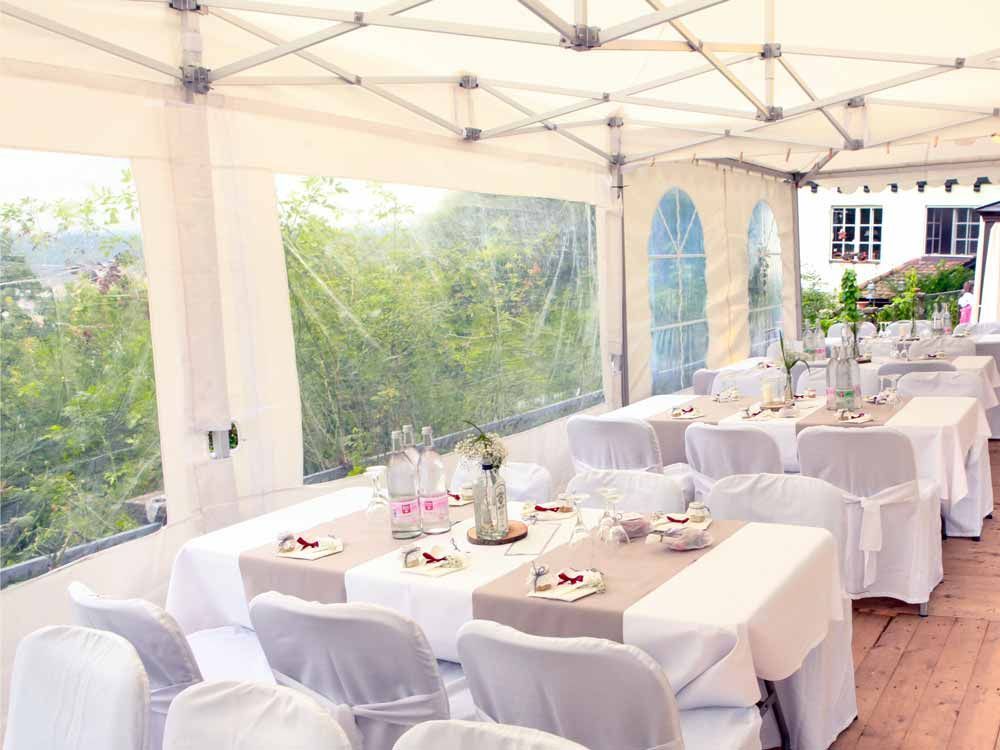 Zeltverleih, Ansprechpartnerinnen für Planung, Terminierung, Abbau, Aufbauhilfe, Bestuhlungspläne, Ausstattung, Großzelte, Eventzelte, Pagoden, Partyzelte, private, Firmenfeiern, Hochzeitszelte, Sternenzelte, Kleinzelte, Partyausstattungen, exklusives Partyzubehör, Festservice, Region Mainfranken, Würzburg, Schweinfurt, Unterfranken, Metropolregion Nürnberg Fürth Erlangen, Getränke Center Wagner GmbH, Getränkemarkt, Wiesentheid, Prichsenstadt, Frei-Haus, Heimdienstplan, freihaus Heimlieferservice, Veranstaltungslieferungen, Service, Getränkeangebot, Getränkeauswahl, Veranstaltungen