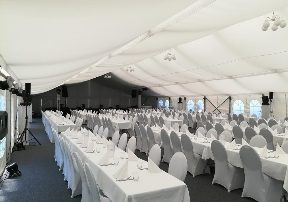 Zeltverleih, Referenzen, Ansprechpartnerinnen für Planung, Terminierung, Abbau, Aufbauhilfe, Bestuhlungspläne, Ausstattung, Großzelte, Eventzelte, Pagoden, Partyzelte, private, Firmenfeiern, Hochzeitszelte, Sternenzelte, Kleinzelte, Partyausstattungen,exklusives Partyzubehör, Festservice, Region Mainfranken, Würzburg, Schweinfurt, Unterfranken, Metropolregion Nürnberg Fürth Erlangen, Getränke Center Wagner GmbH, Getränkemarkt, Wiesentheid, Prichsenstadt, Frei-Haus, Heimdienstplan, freihaus Heimlieferservice, Veranstaltungslieferungen, Service, Getränkeangebot, Getränkeauswahl, Veranstaltungen