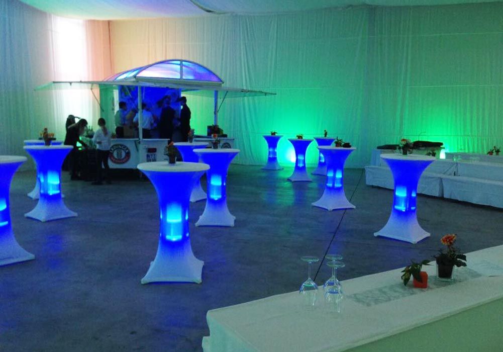 Zeltverleih, Referenzen, Ansprechpartnerinnen für Planung, Terminierung, Abbau, Aufbauhilfe, Bestuhlungspläne, Ausstattung, Großzelte, Eventzelte, Pagoden, Partyzelte, private, Firmenfeiern, Hochzeitszelte, Sternenzelte, Kleinzelte, Partyausstattungen,exklusives Partyzubehör, Festservice, Region Mainfranken, Würzburg, Schweinfurt, Unterfranken, Metropolregion Nürnberg Fürth Erlangen, Getränke Center Wagner GmbH, Getränkemarkt, Wiesentheid, Prichsenstadt, Frei-Haus, Heimdienstplan, freihaus Heimlieferservice, Veranstaltungslieferungen, Service, Getränkeangebot, Getränkeauswahl, Veranstaltungen