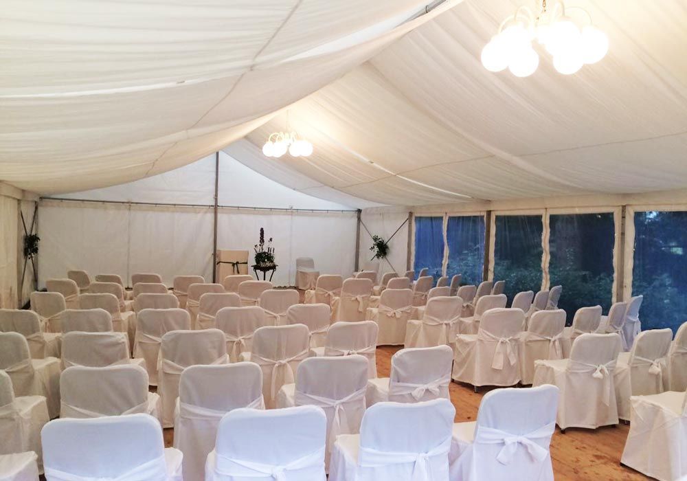 Zeltverleih, Referenzen, Ansprechpartnerinnen für Planung, Terminierung, Abbau, Aufbauhilfe, Bestuhlungspläne, Ausstattung, Großzelte, Eventzelte, Pagoden, Partyzelte, private, Firmenfeiern, Hochzeitszelte, Sternenzelte, Kleinzelte, Partyausstattungen,exklusives Partyzubehör, Festservice, Region Mainfranken, Würzburg, Schweinfurt, Unterfranken, Metropolregion Nürnberg Fürth Erlangen, Getränke Center Wagner GmbH, Getränkemarkt, Wiesentheid, Prichsenstadt, Frei-Haus, Heimdienstplan, freihaus Heimlieferservice, Veranstaltungslieferungen, Service, Getränkeangebot, Getränkeauswahl, Veranstaltungen