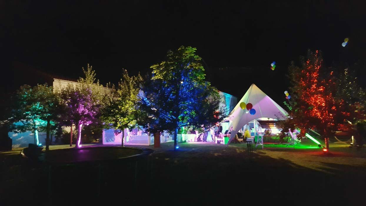 Zeltverleih, Referenzen, Ansprechpartnerinnen für Planung, Terminierung, Abbau, Aufbauhilfe, Bestuhlungspläne, Ausstattung, Großzelte, Eventzelte, Pagoden, Partyzelte, private, Firmenfeiern, Hochzeitszelte, Sternenzelte, Kleinzelte, Partyausstattungen,exklusives Partyzubehör, Festservice, Region Mainfranken, Würzburg, Schweinfurt, Unterfranken, Metropolregion Nürnberg Fürth Erlangen, Getränke Center Wagner GmbH, Getränkemarkt, Wiesentheid, Prichsenstadt, Frei-Haus, Heimdienstplan, freihaus Heimlieferservice, Veranstaltungslieferungen, Service, Getränkeangebot, Getränkeauswahl, Veranstaltungen