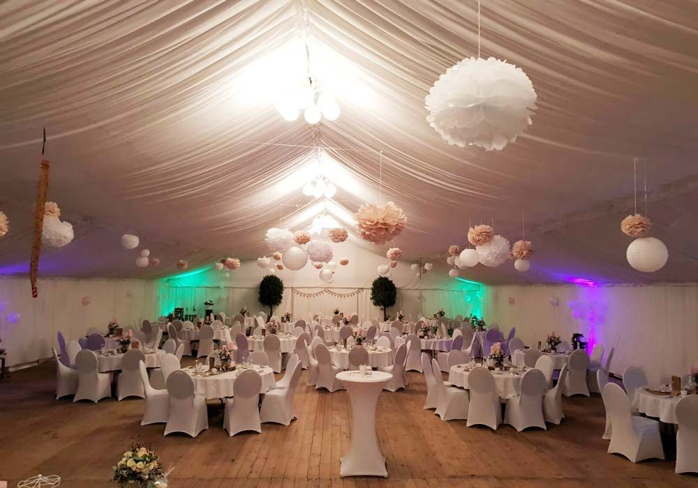 Zeltverleih, Referenzen, Ansprechpartnerinnen für Planung, Terminierung, Abbau, Aufbauhilfe, Bestuhlungspläne, Ausstattung, Großzelte, Eventzelte, Pagoden, Partyzelte, private, Firmenfeiern, Hochzeitszelte, Sternenzelte, Kleinzelte, Partyausstattungen,exklusives Partyzubehör, Festservice, Region Mainfranken, Würzburg, Schweinfurt, Unterfranken, Metropolregion Nürnberg Fürth Erlangen, Getränke Center Wagner GmbH, Getränkemarkt, Wiesentheid, Prichsenstadt, Frei-Haus, Heimdienstplan, freihaus Heimlieferservice, Veranstaltungslieferungen, Service, Getränkeangebot, Getränkeauswahl, Veranstaltungen