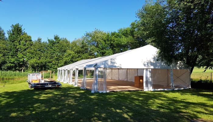 Zeltverleih, Ansprechpartnerinnen für Planung, Terminierung, Abbau, Aufbauhilfe, Bestuhlungspläne, Ausstattung, Großzelte, Eventzelte, Pagoden, Partyzelte, private, Firmenfeiern, Hochzeitszelte, Sternenzelte, Kleinzelte, Partyausstattungen,exklusives Partyzubehör, Festservice, Region Mainfranken, Würzburg, Schweinfurt, Unterfranken, Metropolregion Nürnberg Fürth Erlangen, Getränke Center Wagner GmbH, Getränkemarkt, Wiesentheid, Prichsenstadt, Frei-Haus, Heimdienstplan, freihaus Heimlieferservice, Veranstaltungslieferungen, Service, Getränkeangebot, Getränkeauswahl, Veranstaltungen