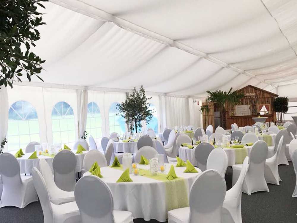 Zeltverleih, Ansprechpartnerinnen für Planung, Terminierung, Abbau, Aufbauhilfe, Bestuhlungspläne, Ausstattung, Großzelte, Eventzelte, Pagoden, Partyzelte, private, Firmenfeiern, Hochzeitszelte, Sternenzelte, Kleinzelte, Partyausstattungen,exklusives Partyzubehör, Festservice, Region Mainfranken, Würzburg, Schweinfurt, Unterfranken, Metropolregion Nürnberg Fürth Erlangen, Getränke Center Wagner GmbH, Getränkemarkt, Wiesentheid, Prichsenstadt, Frei-Haus, Heimdienstplan, freihaus Heimlieferservice, Veranstaltungslieferungen, Service, Getränkeangebot, Getränkeauswahl, Veranstaltungen