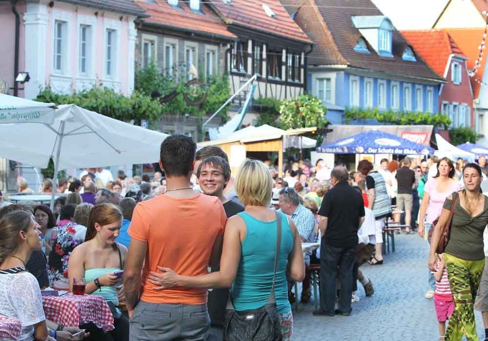 Getränke Center Wagner GmbH, Getränkemarkt, Wiesentheid, Prichsenstadt, Mainstockheim, Schwarzach am Main, Tankstelle Geiselwind, Getränkemärkte, Frei-Haus, Heimdienstplan, freihaus Heimlieferservice, Veranstaltungen, Stadtfeste, Gin, Whisky Tasting, Abtswinder Weinherbst, Königsberger Pfingstfest, Altstadtweinfest Prichsenstadt