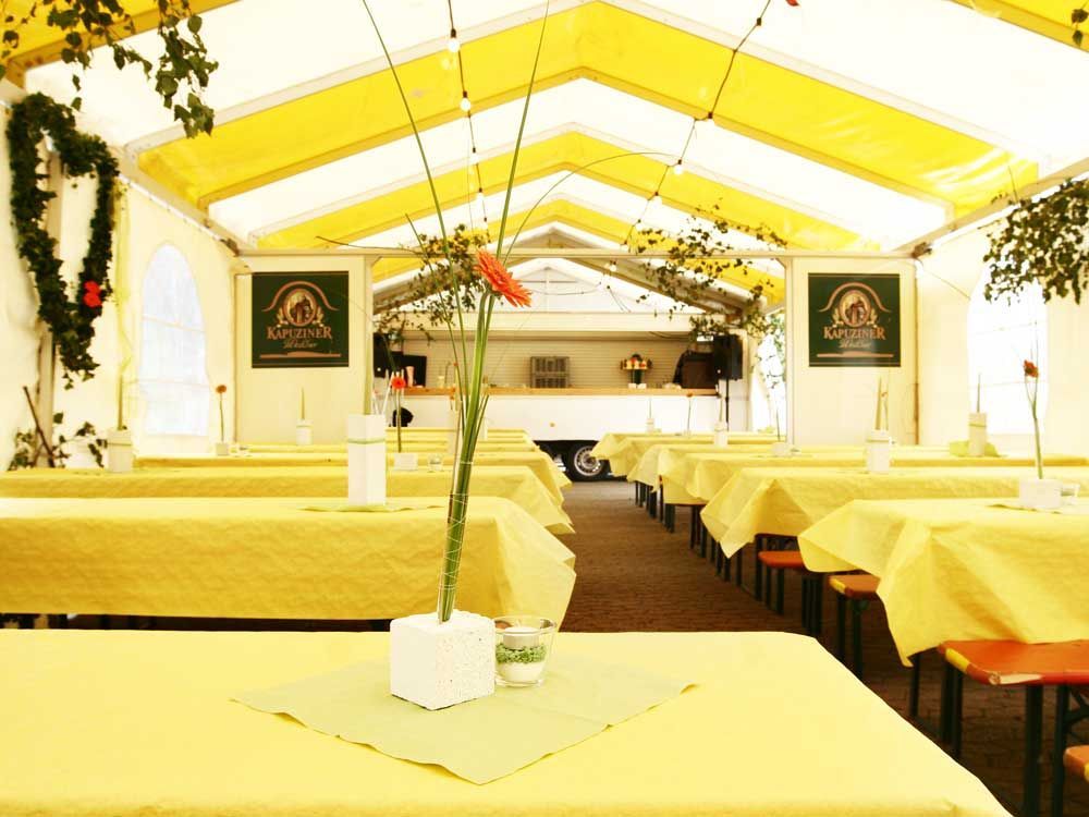 Zeltverleih, Ansprechpartnerinnen für Planung, Terminierung, Abbau, Aufbauhilfe, Bestuhlungspläne, Ausstattung, Großzelte, Eventzelte, Pagoden, Partyzelte, private, Firmenfeiern, Hochzeitszelte, Sternenzelte, Kleinzelte, Partyausstattungen, exklusives Partyzubehör, Festservice, Region Mainfranken, Würzburg, Schweinfurt, Unterfranken, Metropolregion Nürnberg Fürth Erlangen, Getränke Center Wagner GmbH, Getränkemarkt, Wiesentheid, Prichsenstadt, Frei-Haus, Heimdienstplan, freihaus Heimlieferservice, Veranstaltungslieferungen, Service, Getränkeangebot, Getränkeauswahl, Veranstaltungen