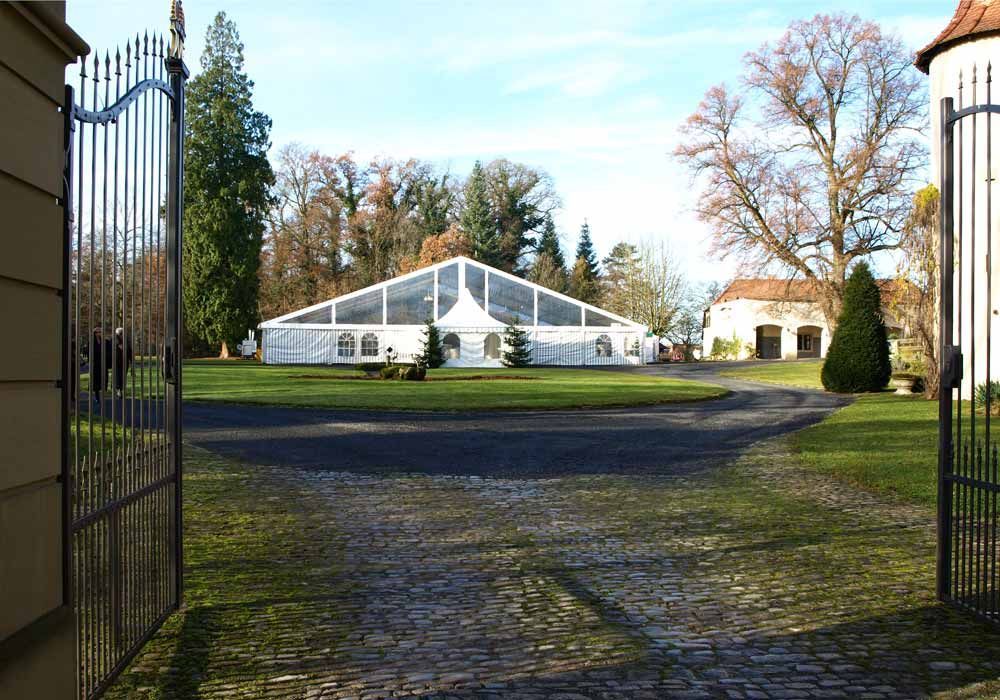 Zeltverleih, Referenzen, Ansprechpartnerinnen für Planung, Terminierung, Abbau, Aufbauhilfe, Bestuhlungspläne, Ausstattung, Großzelte, Eventzelte, Pagoden, Partyzelte, private, Firmenfeiern, Hochzeitszelte, Sternenzelte, Kleinzelte, Partyausstattungen,exklusives Partyzubehör, Festservice, Region Mainfranken, Würzburg, Schweinfurt, Unterfranken, Metropolregion Nürnberg Fürth Erlangen, Getränke Center Wagner GmbH, Getränkemarkt, Wiesentheid, Prichsenstadt, Frei-Haus, Heimdienstplan, freihaus Heimlieferservice, Veranstaltungslieferungen, Service, Getränkeangebot, Getränkeauswahl, Veranstaltungen