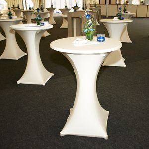 Getränke Center Wagner GmbH, Wiesentheid, Prichsenstadt, Partyausstattungen, Ausschank, Beleuchtung, Lichtanlagen, Zeltboden, Schankanlagen, Kühlung, Heizung, Stuhlhusse, Tische, Stühle, Toilettenwagen, Gläser, exklusives Partyzubehör, Festservice, Stuhl klappbar, Chromstuhl, Banketstühle, Stapelstuhl blau, Barhocker, Hocker, Bänke, Banketttisch lang rund, Garnituren, Klappmöbel, Bistrostehtisch, Tischdecke, Bankauflage, Damastservietten, Sitzkissen, Loungemöbel