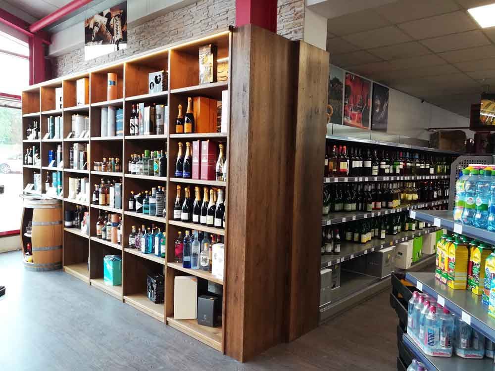 Getränke Center Wagner GmbH, Getränkemarkt, Wiesentheid, Prichsenstadt, Mainstockheim, Schwarzach am Main, Tankstelle Geiselwind, Getränkemärkte, Frei-Haus, Heimdienstplan, freihaus Heimlieferservice, Veranstaltungslieferungen, Getränkeangebot, Getränkeauswahl, Privatbrauereien, alkoholfrei, alkoholisch, Softdrink, Säfte, fränkische Weine, Bier, Gin, Whisky, Whiskey, Getränkehandel