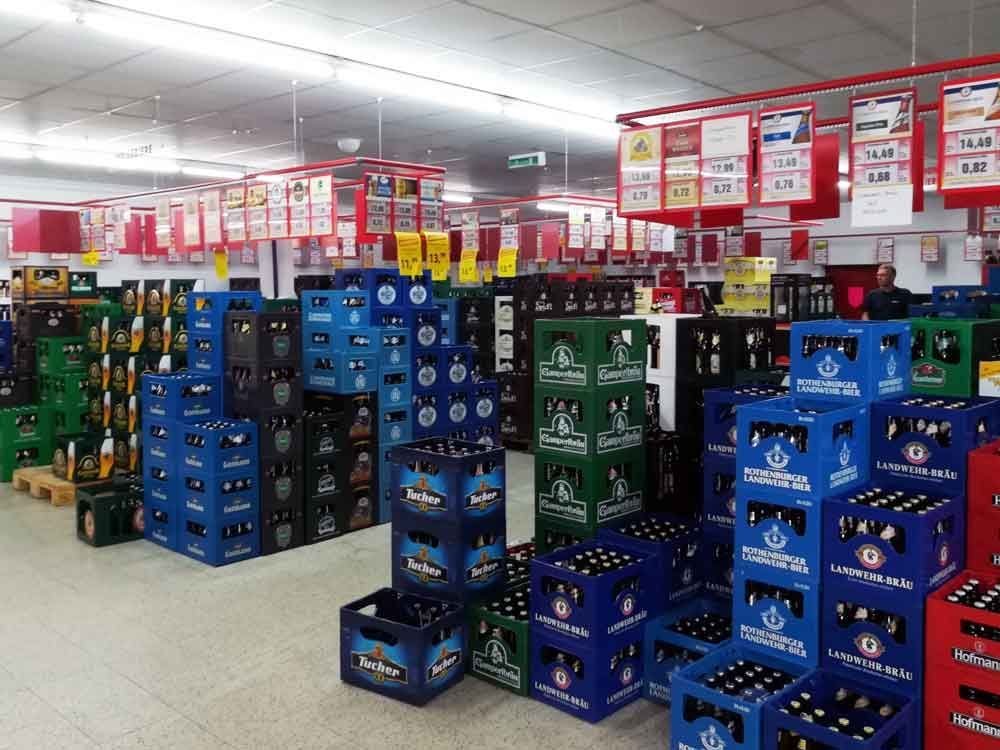 Getränke Center Wagner GmbH, Getränkemarkt, Wiesentheid, Prichsenstadt, Mainstockheim, Schwarzach am Main, Tankstelle Geiselwind, Getränkemärkte, Frei-Haus, Heimdienstplan, freihaus Heimlieferservice, Veranstaltungslieferungen, Getränkeangebot, Getränkeauswahl, Privatbrauereien, alkoholfrei, alkoholisch, Softdrink, Säfte, fränkische Weine, Bier, Gin, Whisky, Whiskey, Getränkehandel