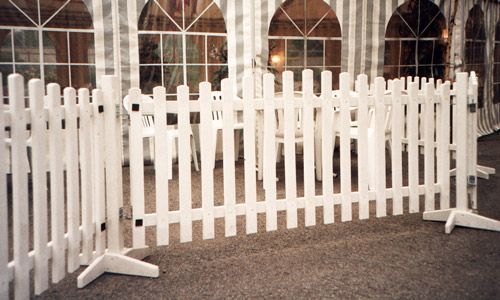 Zeltverleih, Getränke Center Wagner GmbH, Getränkemarkt, Wiesentheid, Prichsenstadt, Partyausstattungen, Ausschank, Beleuchtung, Lichtanlagen, Zeltboden, Schankanlagen, Kühlung, Heizung, Hussen, Tische, Stühle, Toilettenwagen, Gläser, exklusives Partyzubehör, Festservice, Deko-Innenhimmel, Seitenstilverkleidungen, Seitenvorhänge, Transparente Dachplane, Giebelplane, Ballastierung, Türen, Zäune