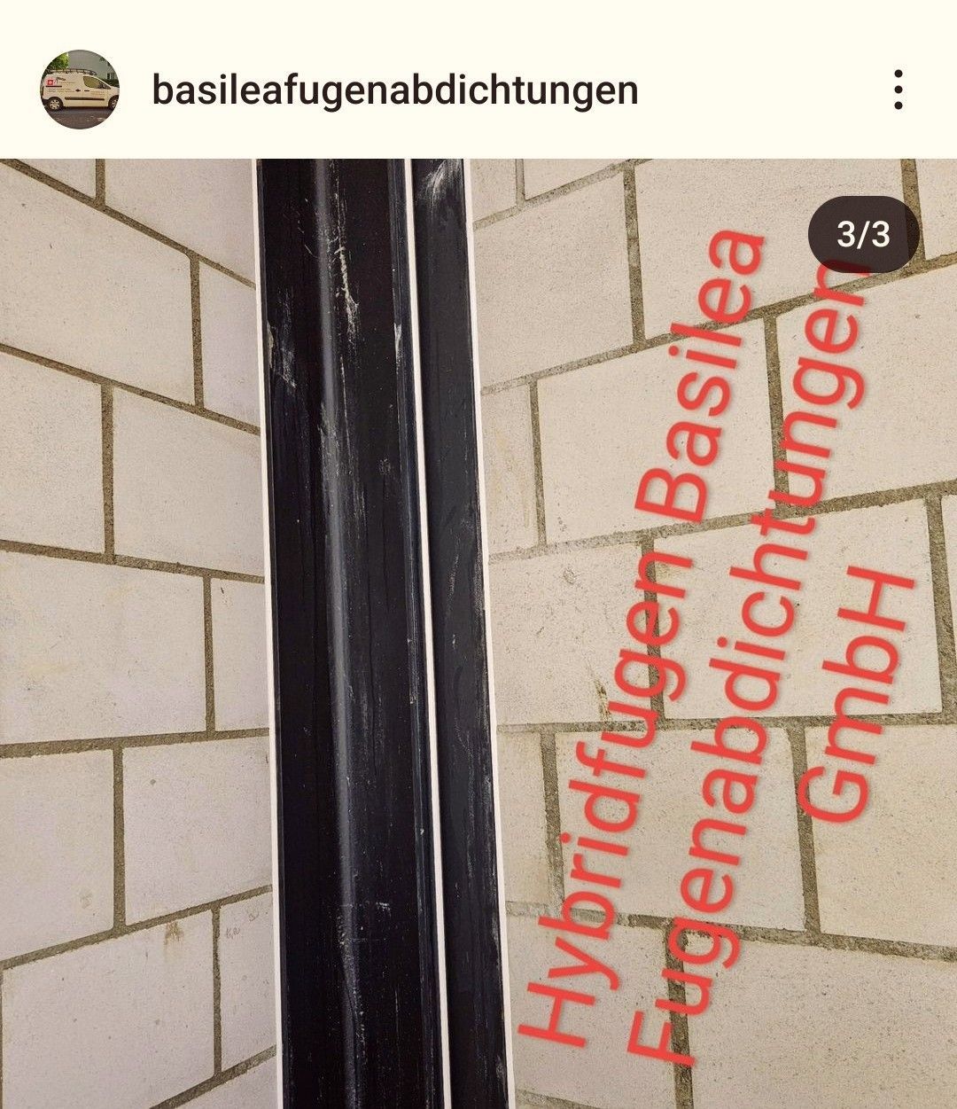 Ein Bild einer Ziegelwand mit der Beschriftung Hybridfugen Basilea