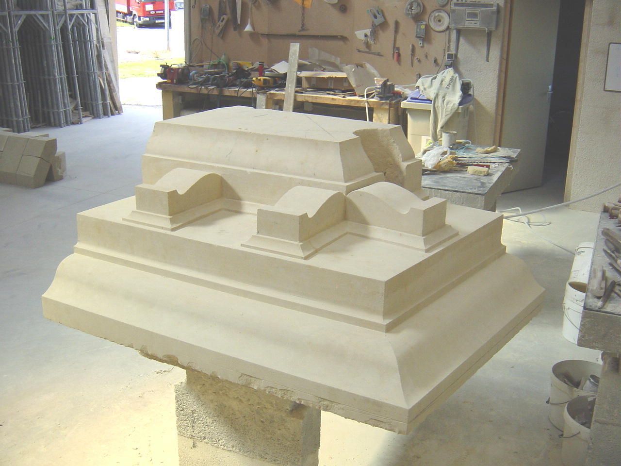 Place royale pierre retaillée