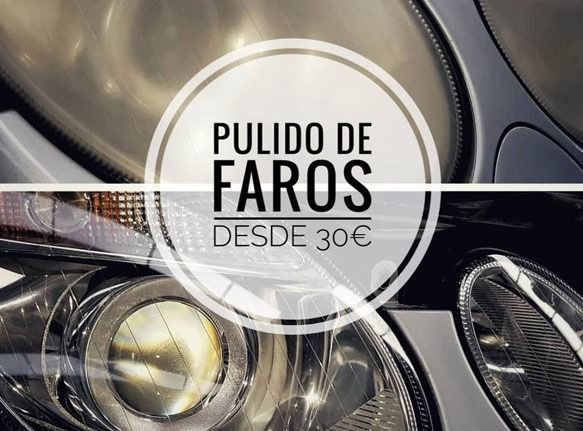 Faros de coche con el texto