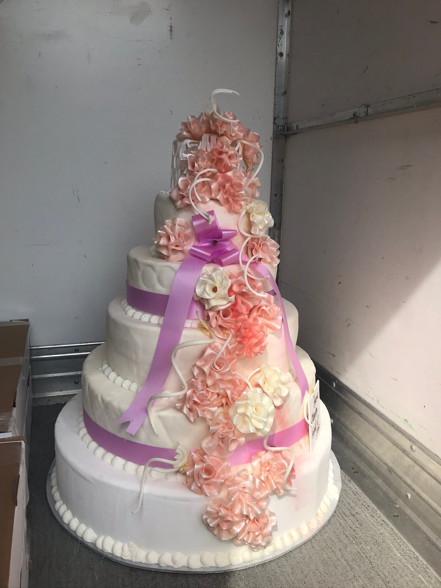 Gâteau mariage avec ruban