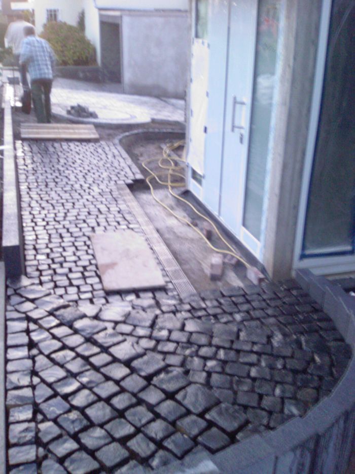 Schwarzer Steingehweg