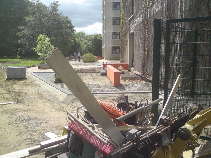 Bauarbeiten im Garten